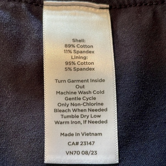 Women’s XL T by Talbots Navy Blue Skort pull on 3 pockets stretch shorts beneath - Picture 6 of 9